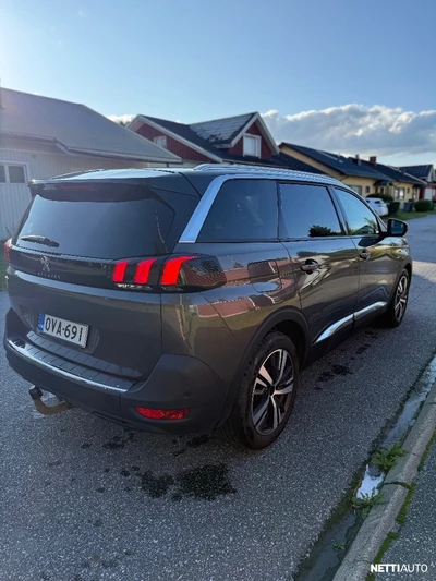 Peugeot 5008 2017, photo 3/16
