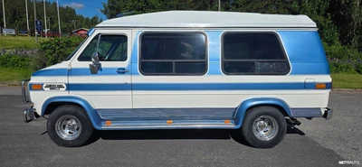 Chevrolet Chevy Van 6 henkilön paku 1990, photo 3/16