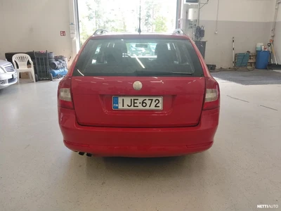 Skoda Octavia Combi 1,4 TSI Ambiente 2009, kuva 4/11