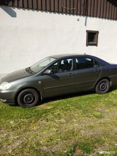 Toyota Corolla 2002, kuva 2/3