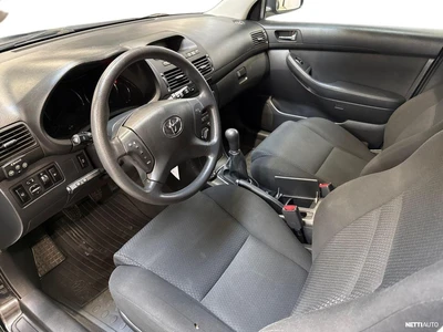 Toyota Avensis 2004, kuva 7/30