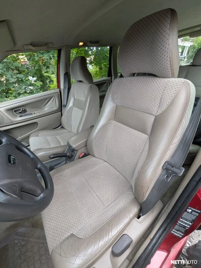Volvo V70 2.5 20V 1998, kuva 6/8