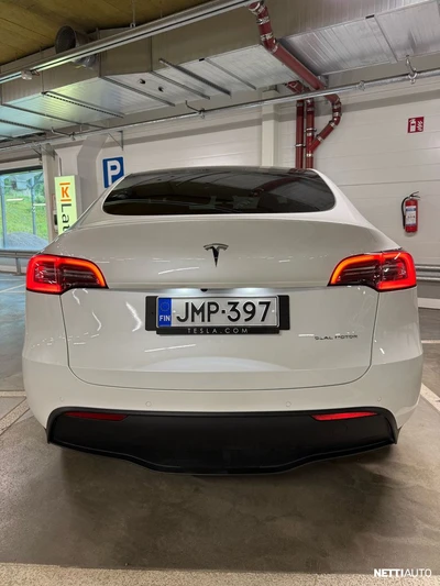 Tesla Model Y 2022, kuva 3/9