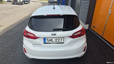 Ford Fiesta 2017, photo 7/16