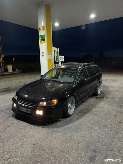 Opel Omega 1995, kuva 1/5