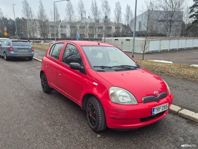Toyota Yaris 2003, photo 2/18