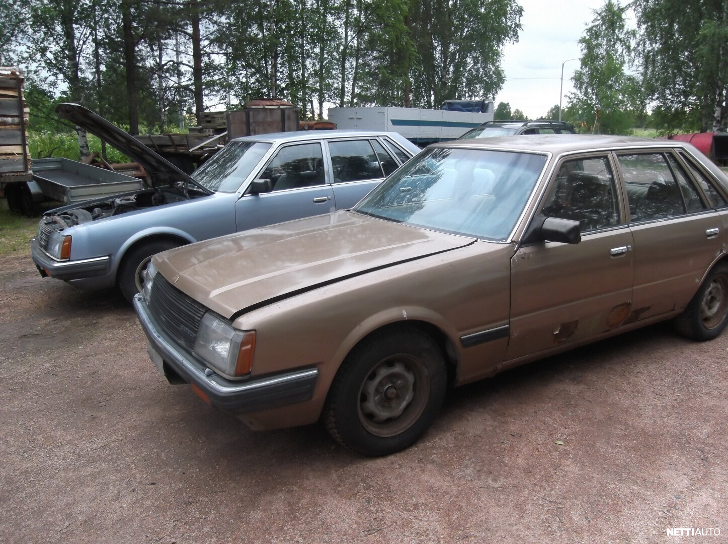 Nissan Laurel