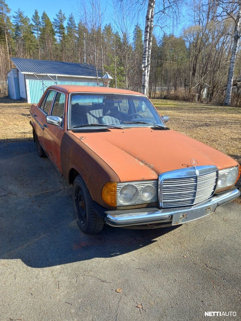 Mercedes-Benz 123