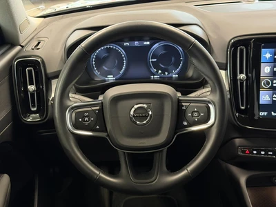 Volvo XC40 2022, photo 6/14