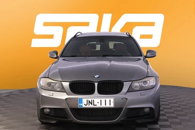 BMW 330 2010, photo 2/26