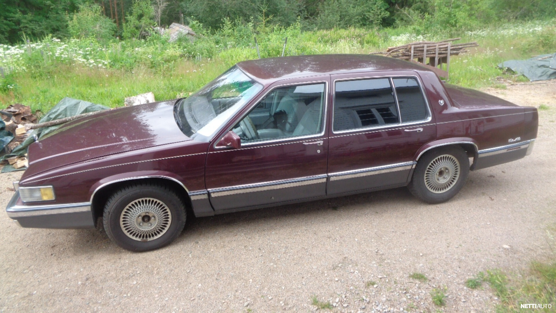 Cadillac De Ville