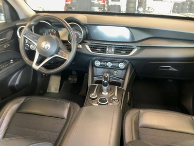 Alfa Romeo Stelvio 2018, kuva 7/12