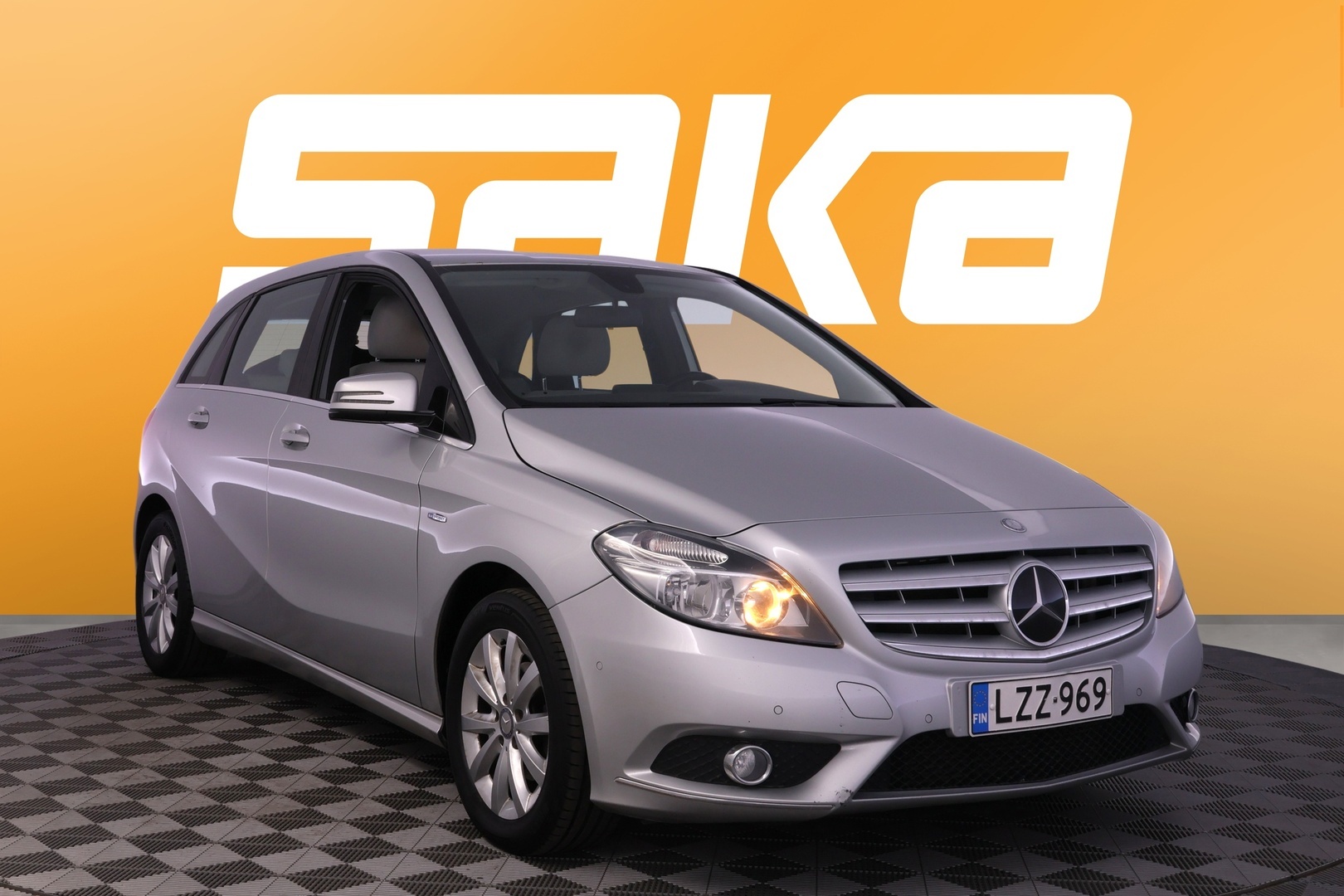 Mercedes-Benz B