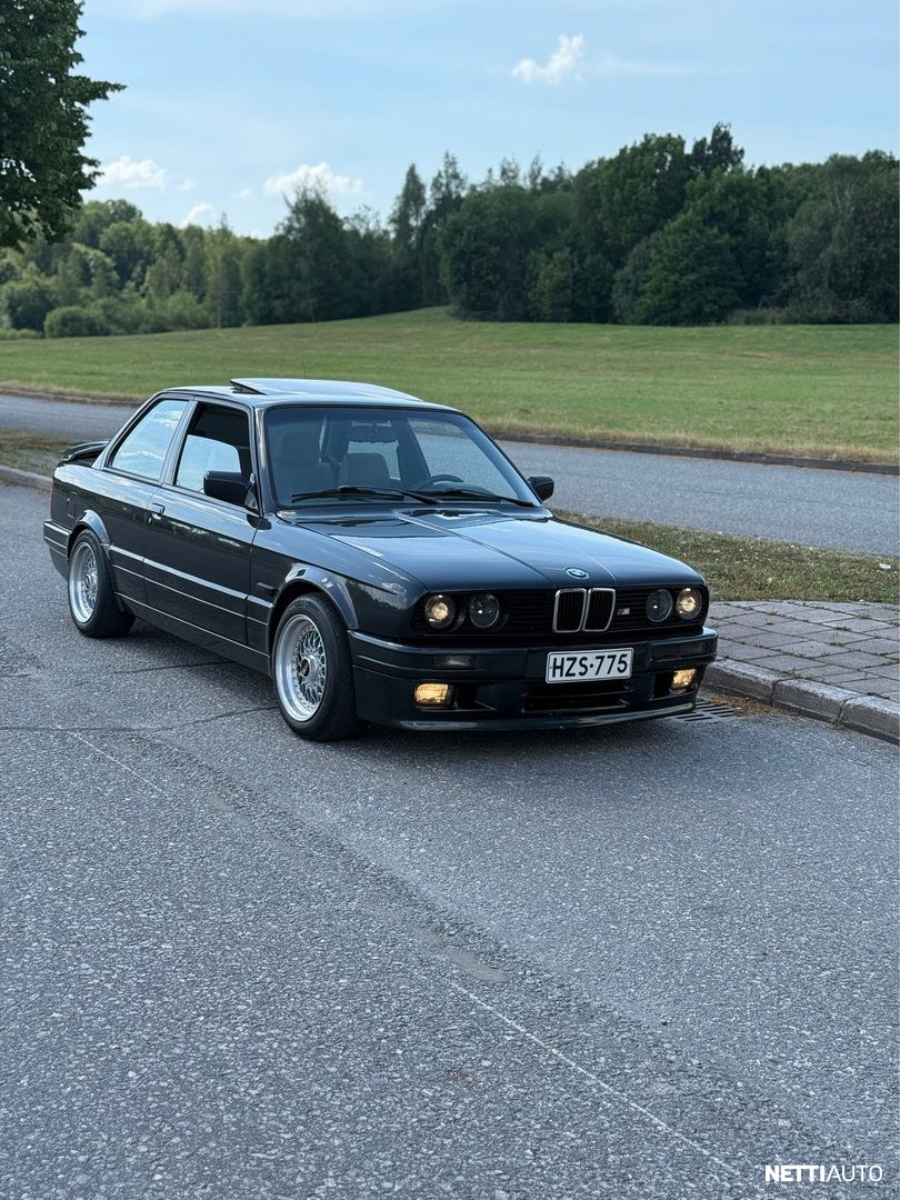 BMW 325