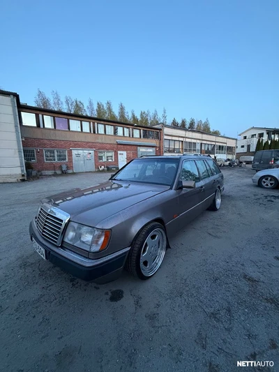 Mercedes-Benz 300 1990, kuva 6/8