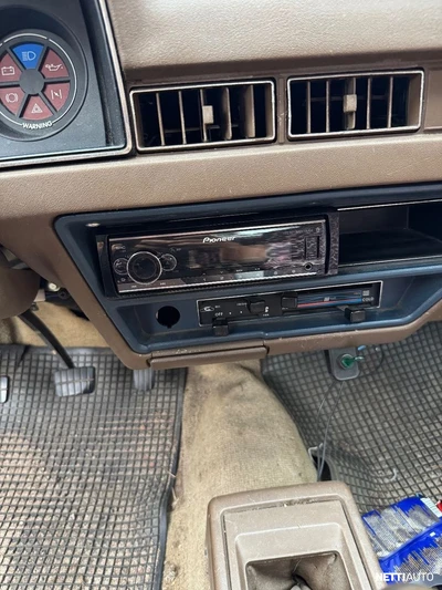 Datsun Cherry 1982, kuva 6/10
