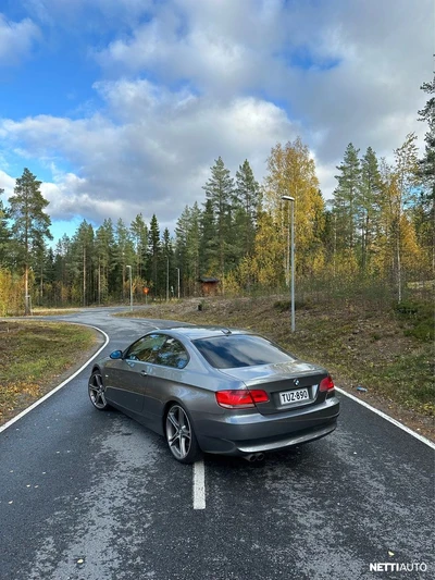 BMW 330 2007, kuva 2/9
