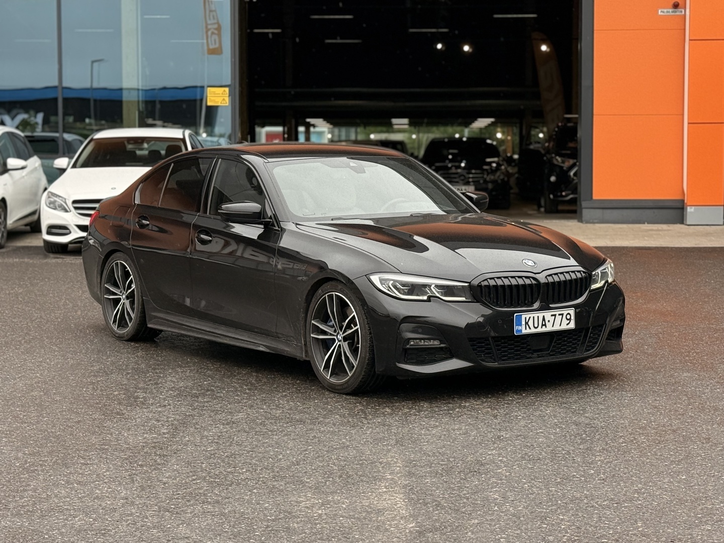 BMW 330 G20 Sedan 330e xDrive A Charged Edition M Sport