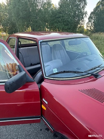 Saab 900 1988, kuva 7/13