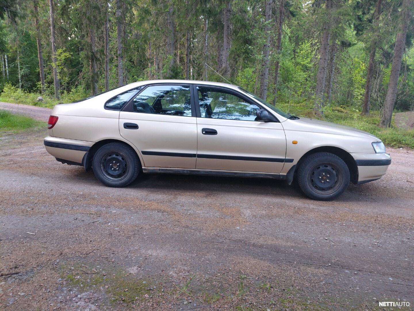 Toyota Carina E