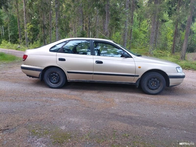 Toyota Carina E 1992, photo 1/9