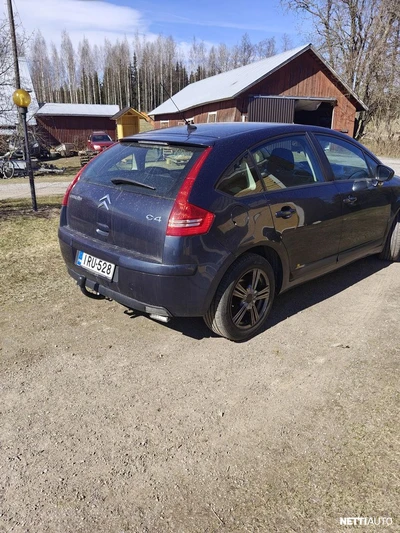 Citroen C4 2010, photo 3/11