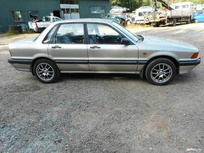 Mitsubishi Galant 1993, photo 4/6