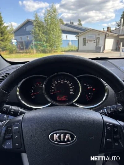 Kia Sorento 2,2 CRDI AWD 2011, kuva 6/12