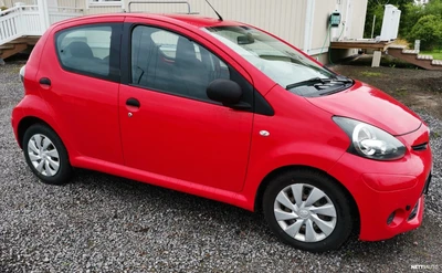 Toyota Aygo 1,0 VVT-i Active 5ov 2014, kuva 2/13