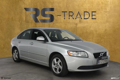 Volvo S40 2010, photo 1/36