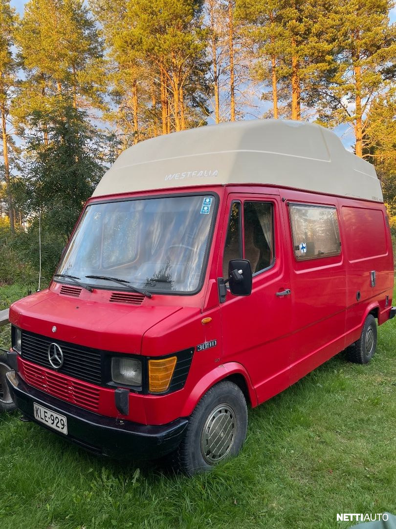Mercedes-Benz 309