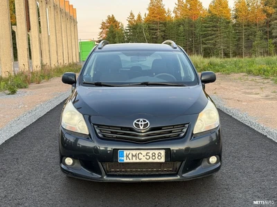 Toyota Verso 2,0 D-4D Family 7p 2013, photo 4/12