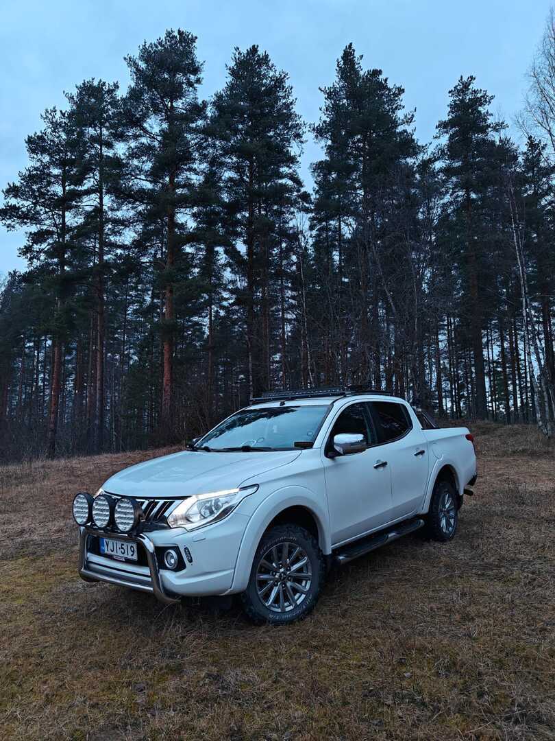 Mitsubishi L200