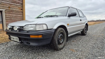 Toyota Corolla 1989, photo 2/24
