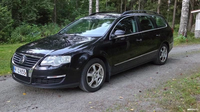 Volkswagen Passat 2009, kuva 1/7