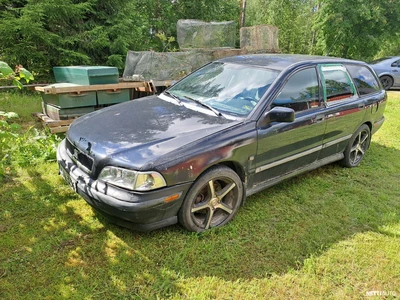 Volvo V40 2000, kuva 1/3