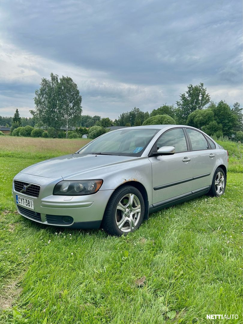 Volvo S40