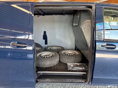 Mercedes-Benz Vito 2022, photo 5/21
