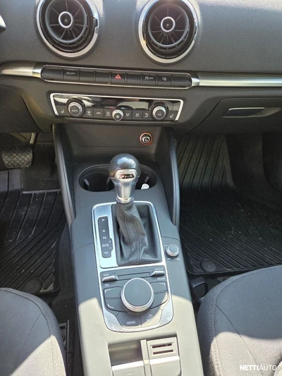 Audi A3 2015, kuva 6/10