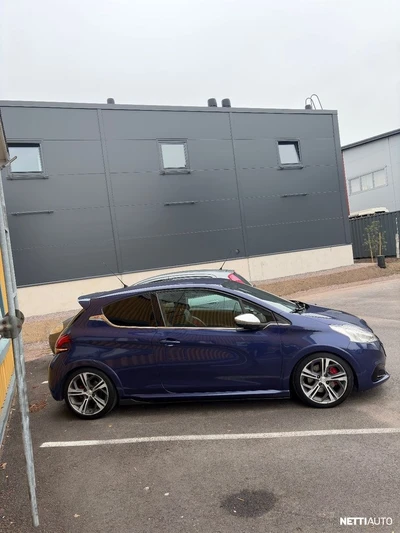 Peugeot 208 2015, kuva 2/23