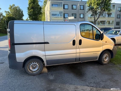 Renault Trafic 2004, photo 1/10