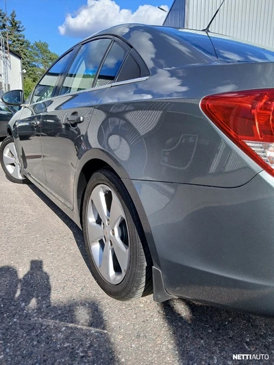 Chevrolet Cruze 4-ov LT 1,8 104kW AT6 2011, photo 5/22