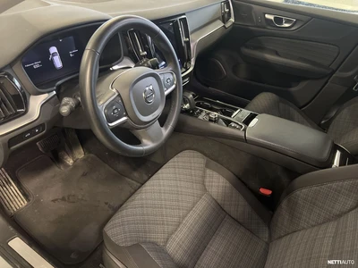 Volvo V60 T6 AWD Long Range Core aut 2023, photo 6/35