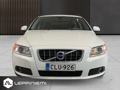 Volvo V70 1,6D DRIVe Momentum 2010, kuva 2/17