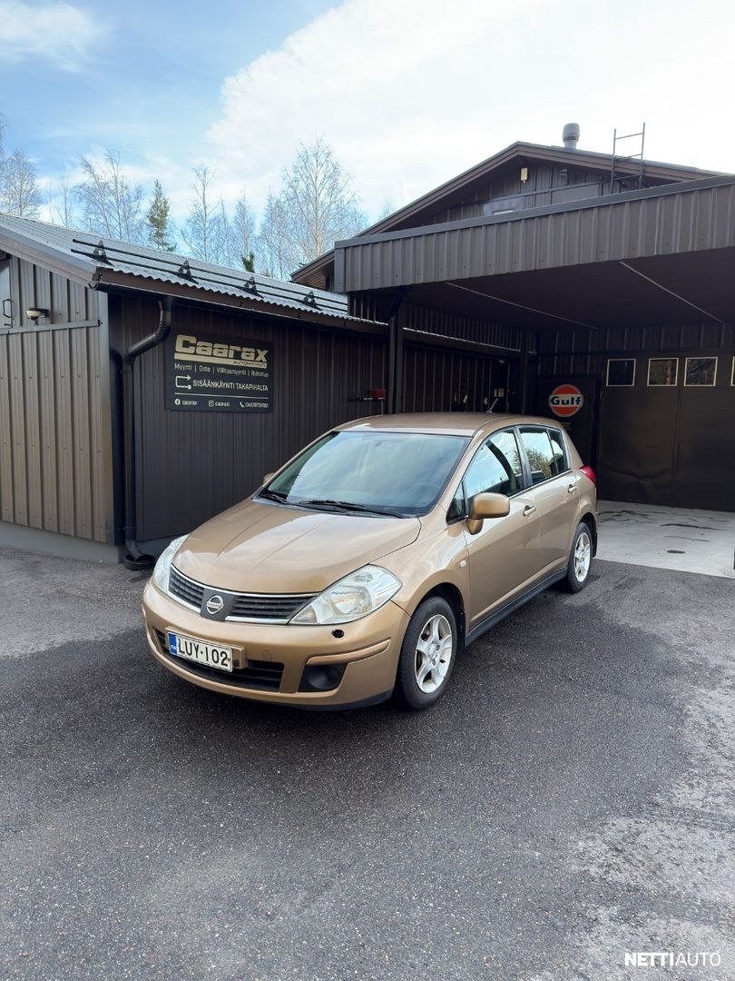 Nissan Tiida