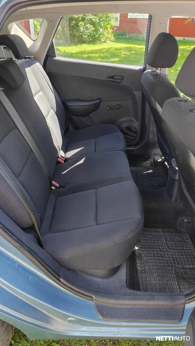Hyundai i30 2009, photo 7/10