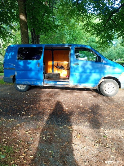 Toyota Hiace Pitkä ja matala 2002, photo 5/6