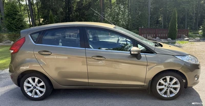 Ford Fiesta 2012, photo 2/18