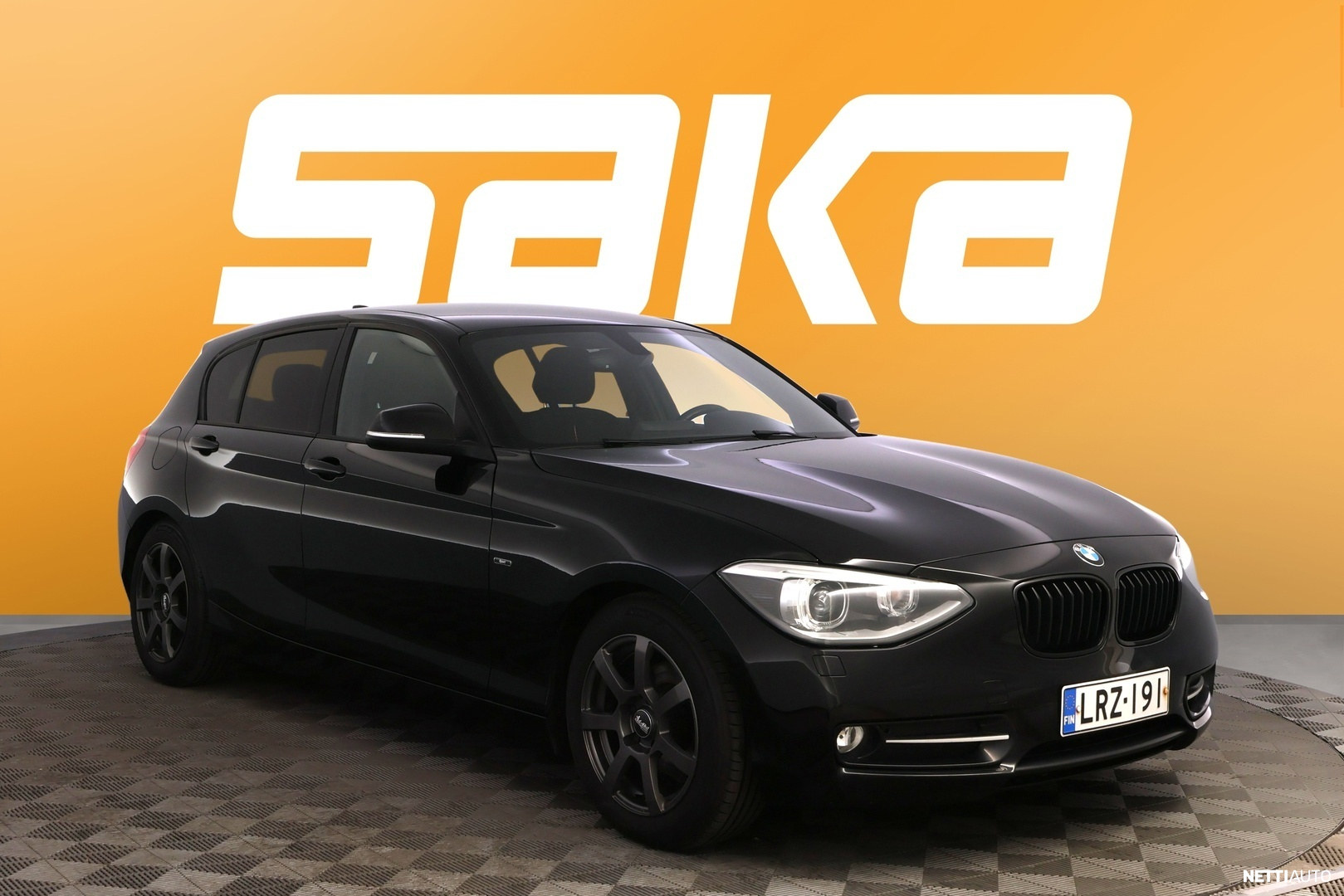 BMW 114