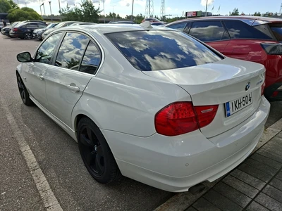 BMW 320 2011, photo 3/5